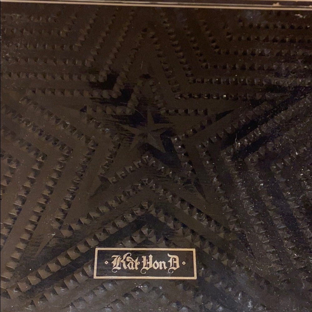 24 limited edition Kat Von D eyeshadow palette